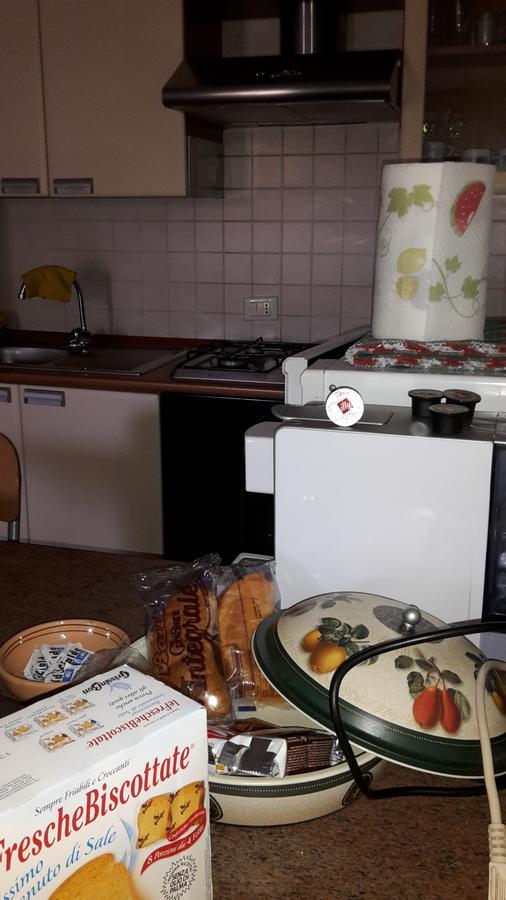 Bed&Breakfast "Fiorella" Sul Lago Castel Gandolfo Ngoại thất bức ảnh