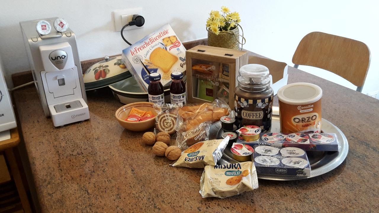 Bed&Breakfast "Fiorella" Sul Lago Castel Gandolfo Ngoại thất bức ảnh