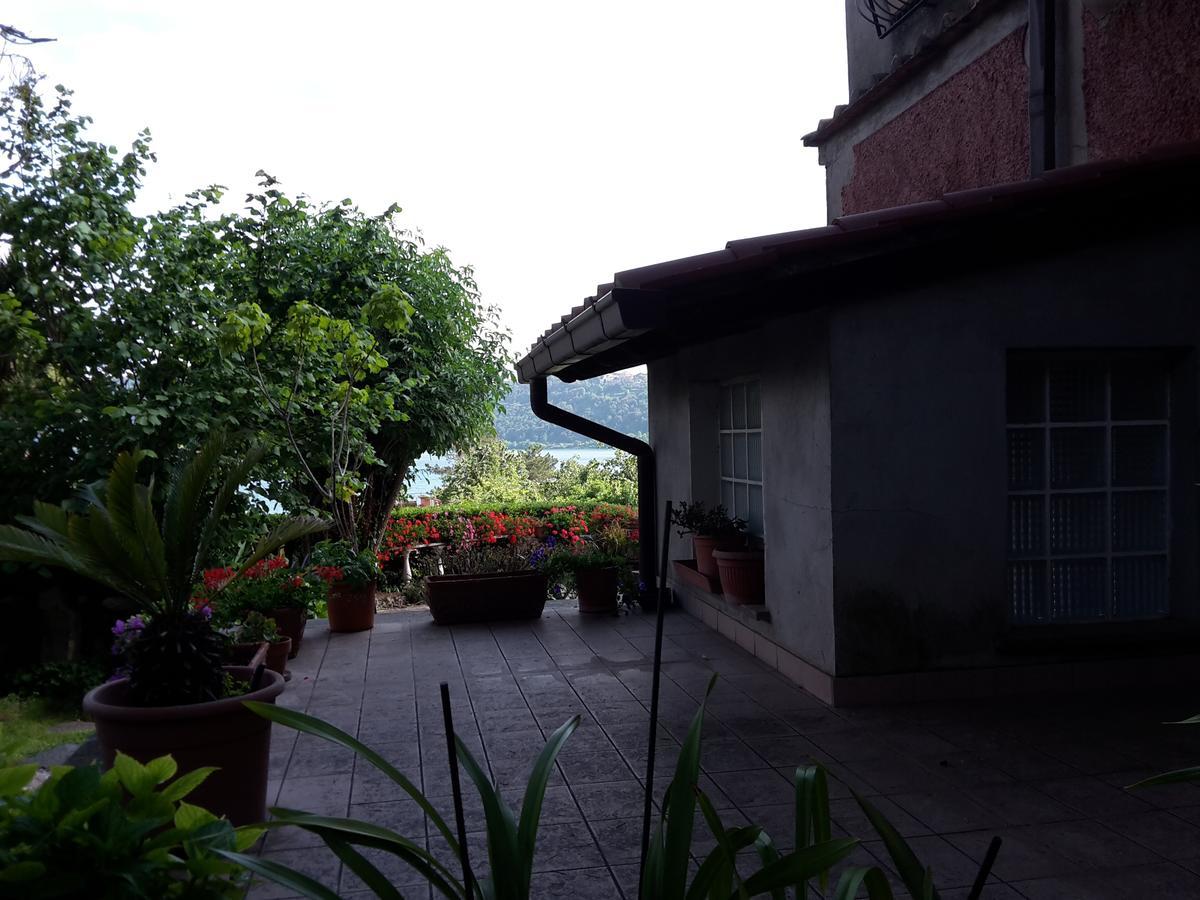 Bed&Breakfast "Fiorella" Sul Lago Castel Gandolfo Ngoại thất bức ảnh