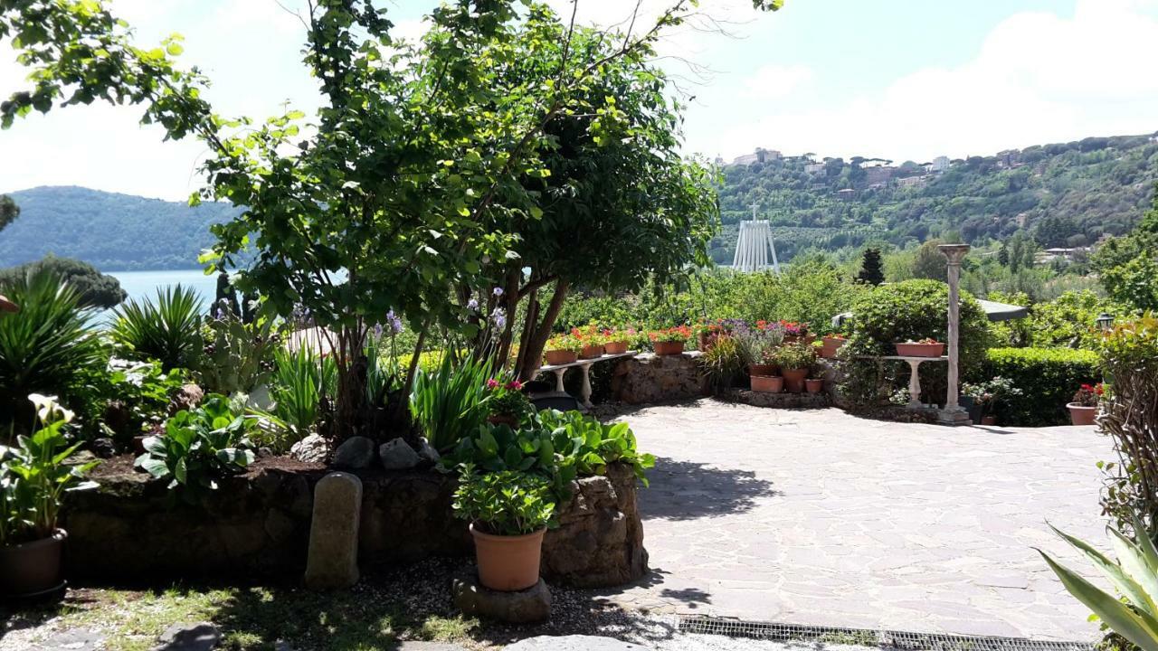 Bed&Breakfast "Fiorella" Sul Lago Castel Gandolfo Ngoại thất bức ảnh